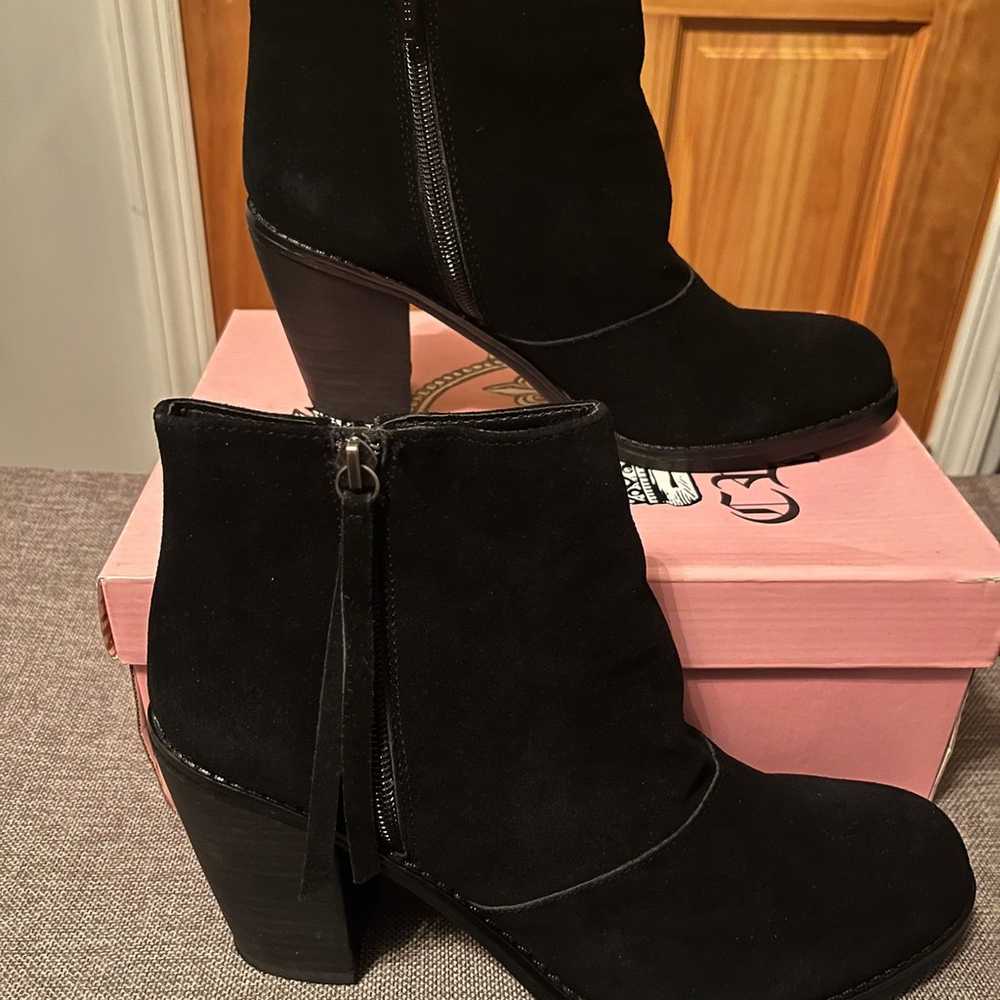 Crown Vintage Black Suede ankle boots - image 2