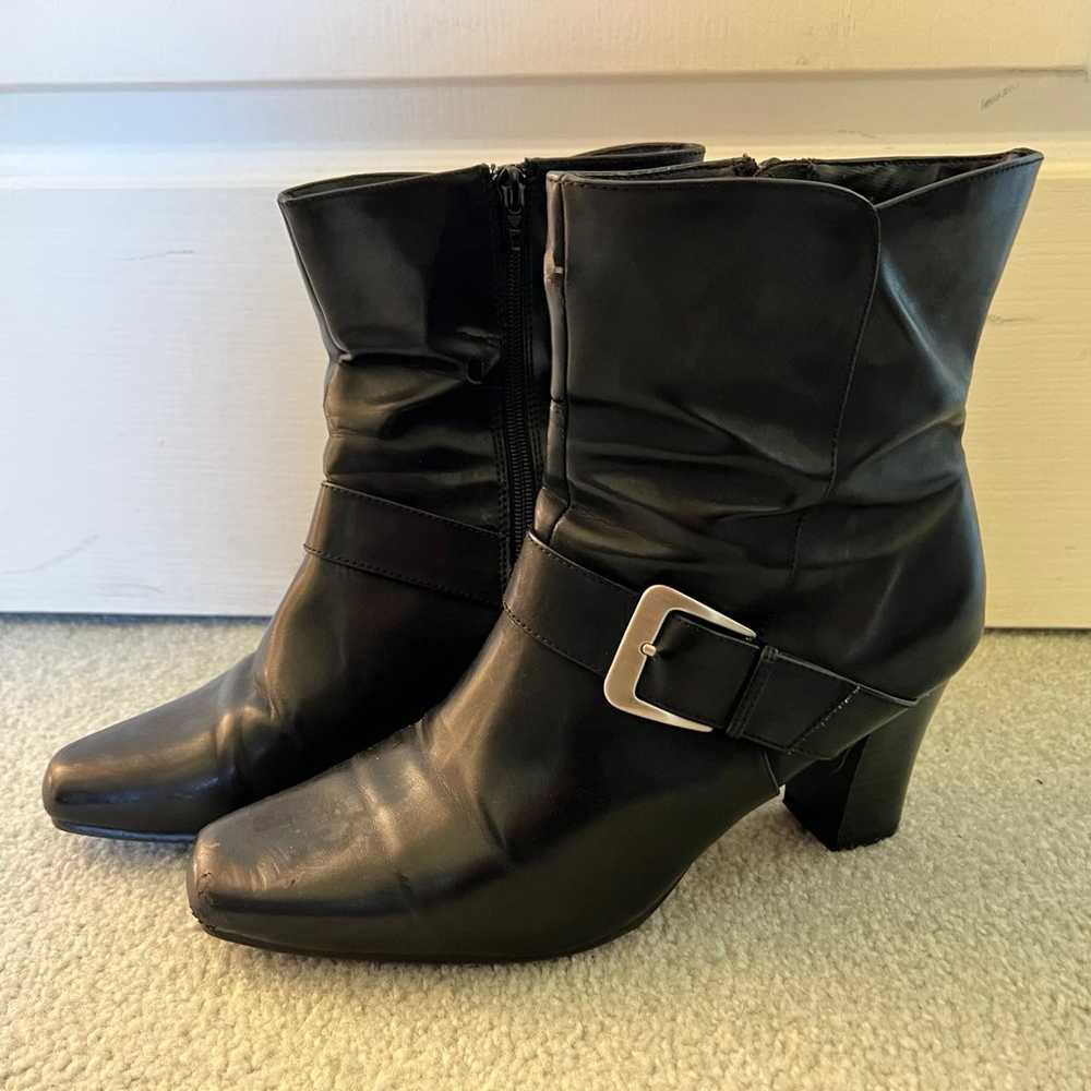 Vintage Faux Leather Womens Boot w/ Buckle 10W - image 1