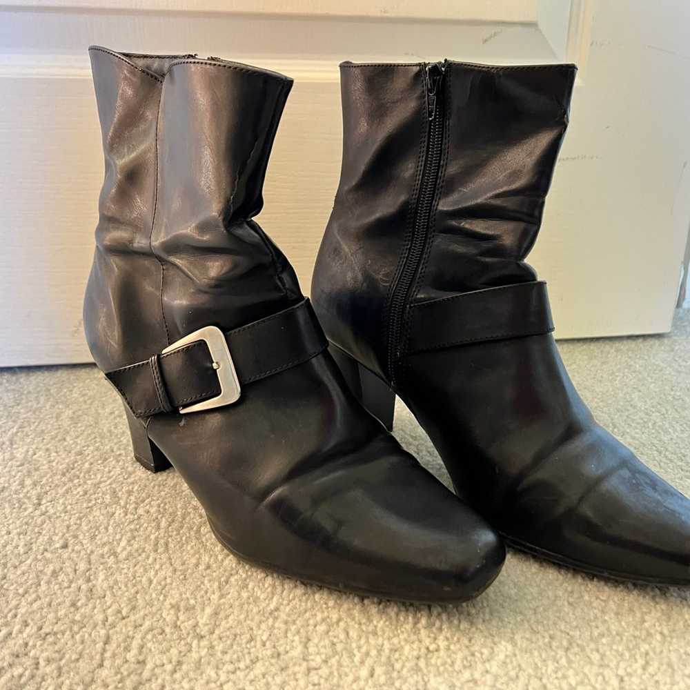 Vintage Faux Leather Womens Boot w/ Buckle 10W - image 2