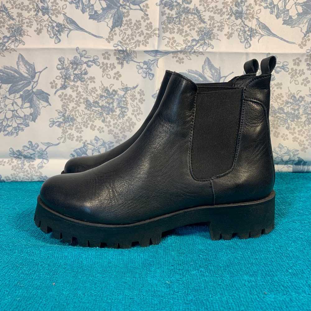 Vintage Steve Madden Chelsea boots - image 3