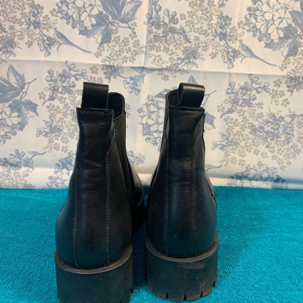 Vintage Steve Madden Chelsea boots - image 4