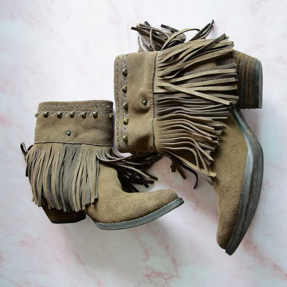 Sbicca Vintage collection tan suede fringe bootie… - image 5