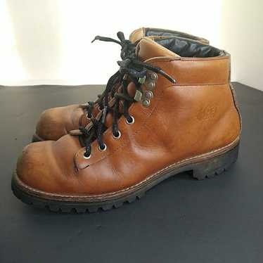 VTG 90s OLD SKOOL REI Women Boots Hiking Leather … - image 1