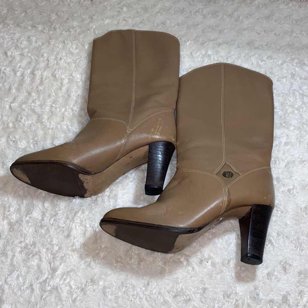 Woman heeled boots - image 9