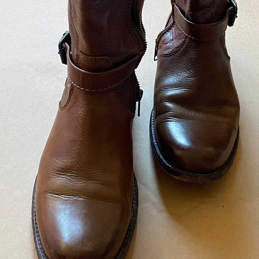 Frye Phillip Riding Boots Brown Leather Size 8 - image 2