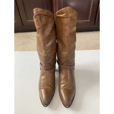 Hot NWT Zodiac Donna Boots