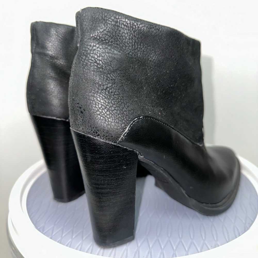 CROWN VINTAGE BLACK LEATHER BOOTIES - image 6