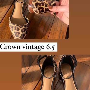 Crown vintage flats