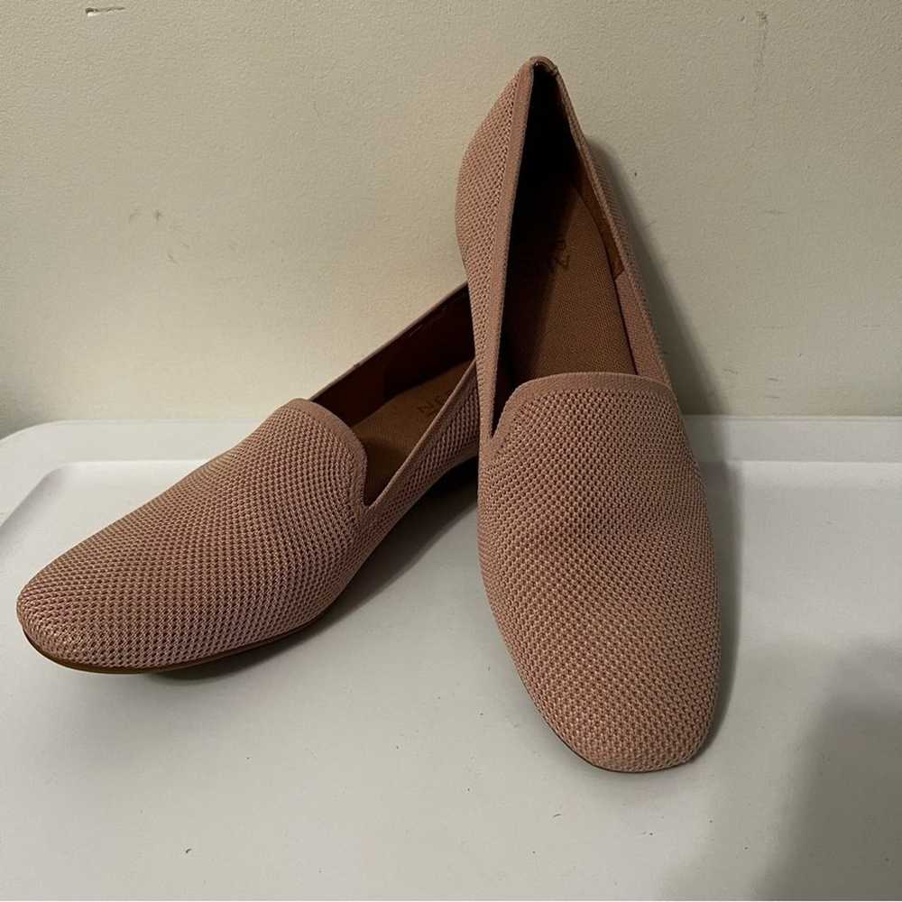 NEW Nude Naturalizer Loafer - image 4