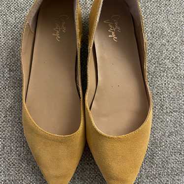 Crown Vintage Mustard Yellow Flats