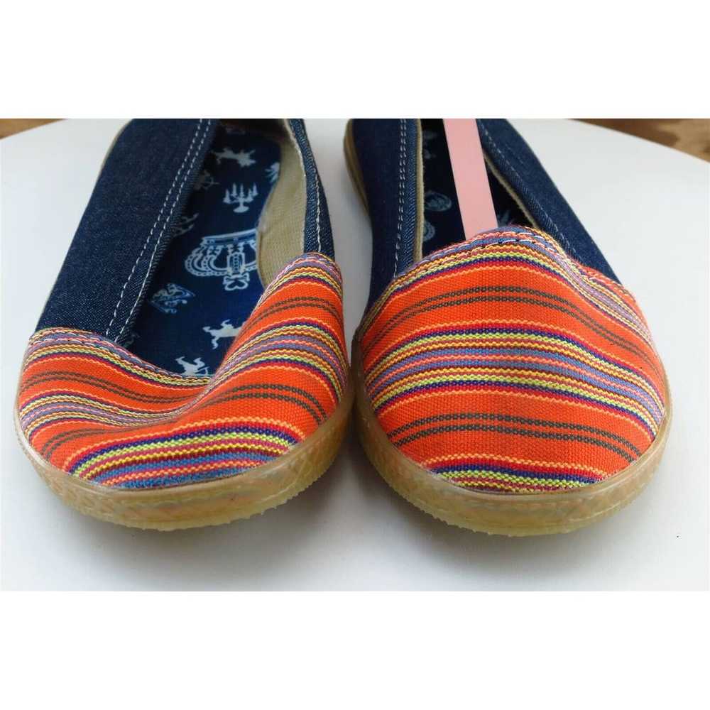 Nike Women Sz 39 M Multicolor Flat Fabric Shoes - image 2