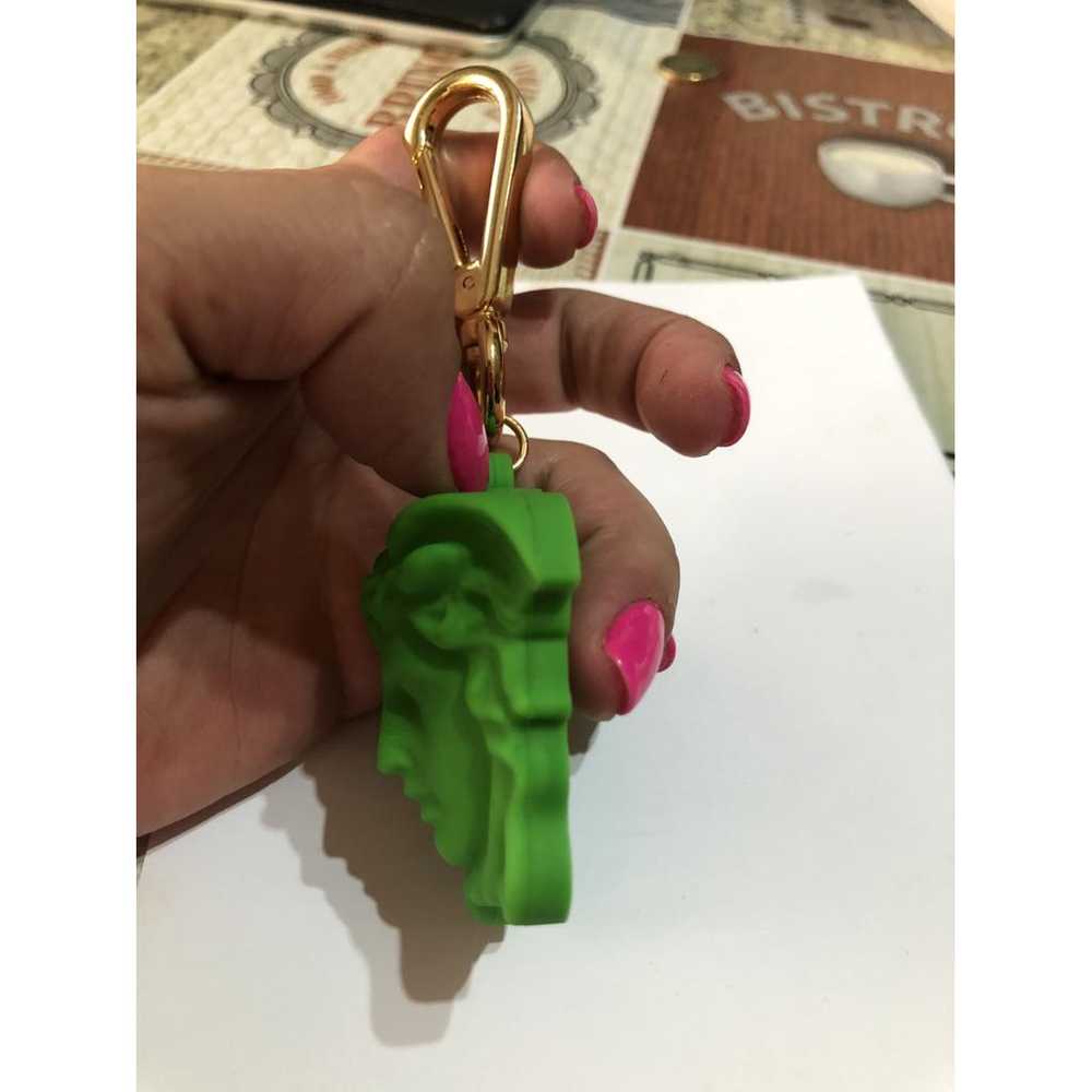 Versace Medusa bag charm - image 3