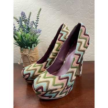 Madden Girl Womens Malley Chevron Heels Pumps Pla… - image 1