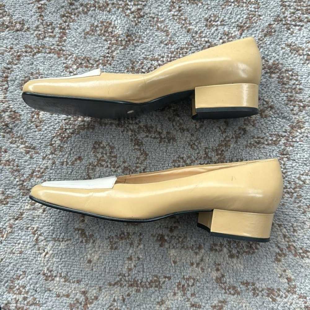 Nine West Vintage Square Toe Heels Tan & White 8 - image 4