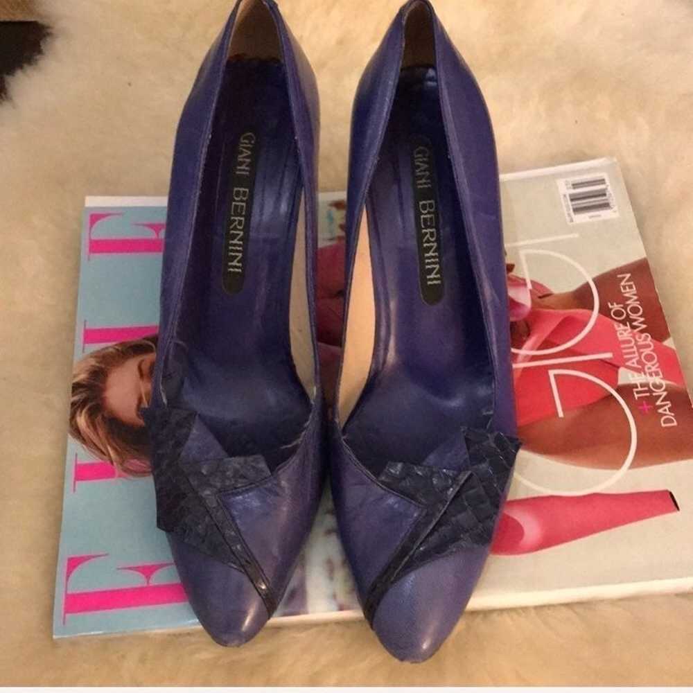 Vintage periwinkle Gianni Bernini kitten heels - image 2