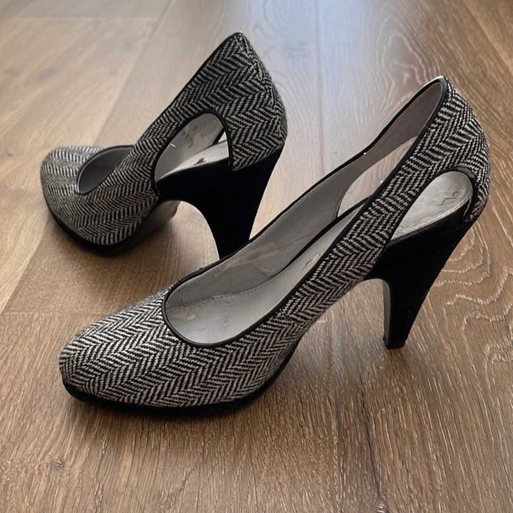 Calvin Klein Vintage Fabric Pumps w/ Velvet Heels - image 1