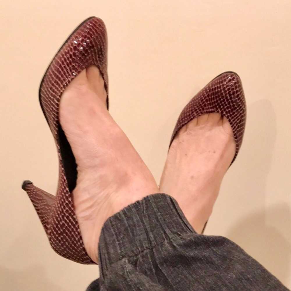 Joan Helpern Dark Purple Leather Pump - image 8