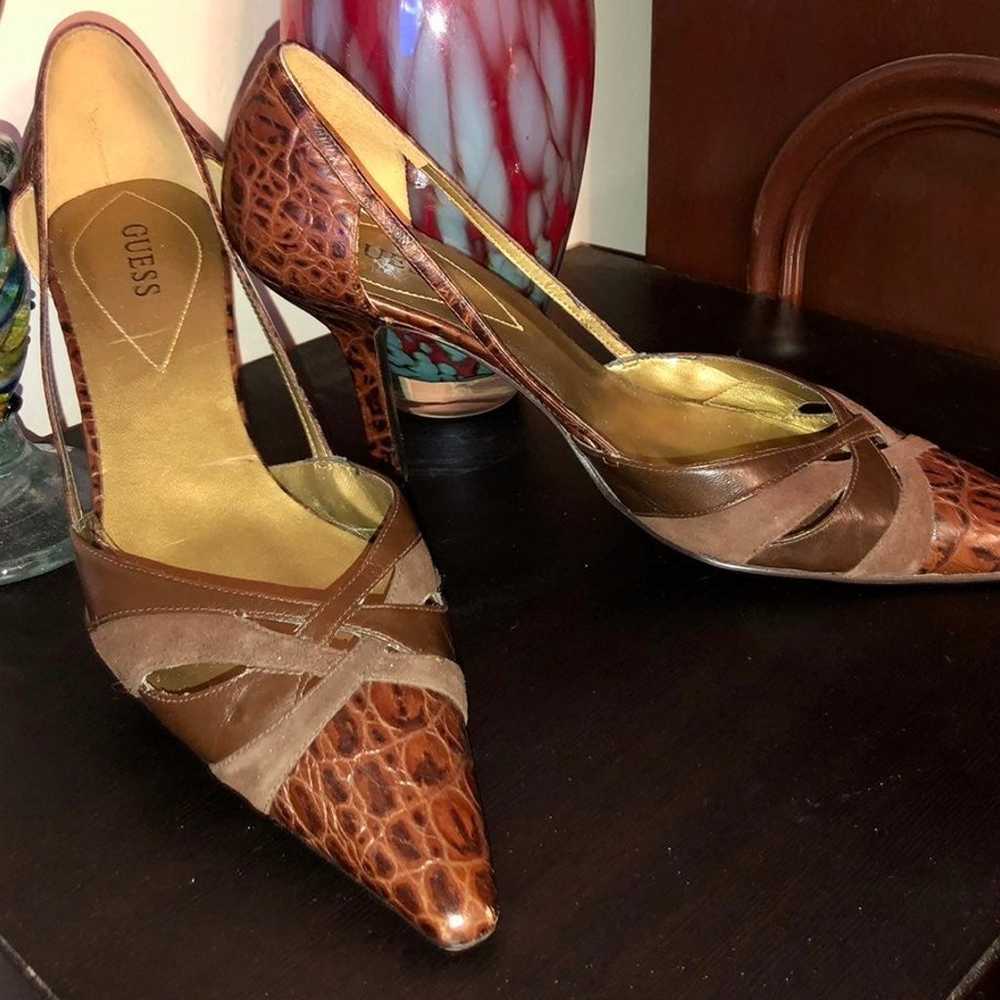 GUESS Brown multi textured pump size 9 - image 2