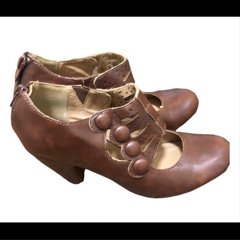 Crown Vintage Women's Brown Leather Mary Jane Hee… - image 4