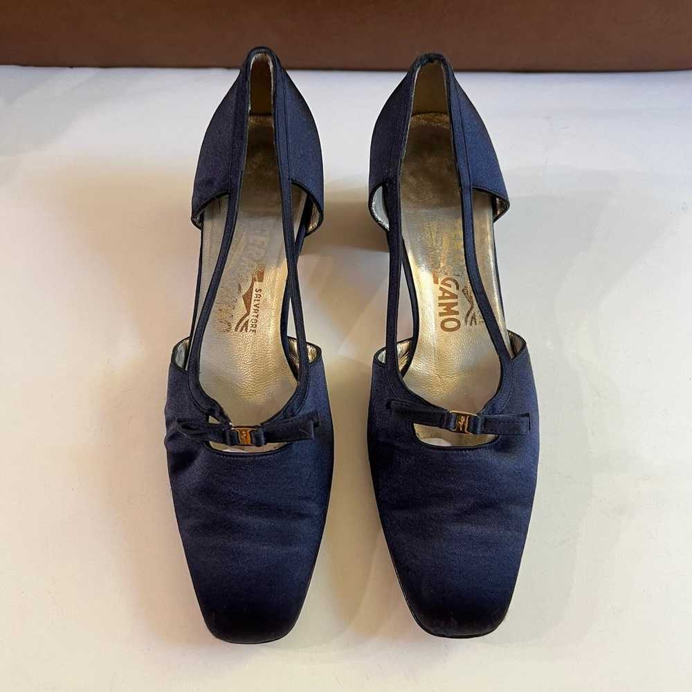 Vintage Salvatore Ferragamo Navy Blue Satin Kitte… - image 3