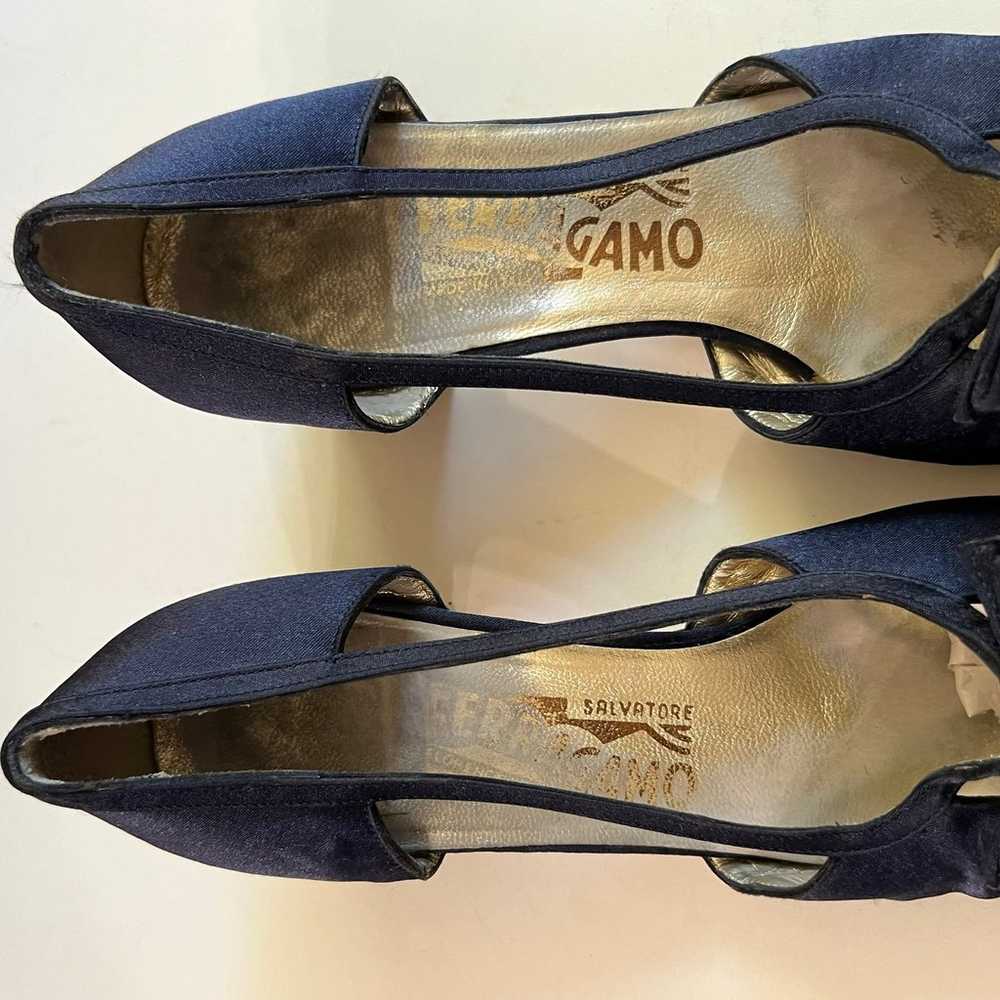 Vintage Salvatore Ferragamo Navy Blue Satin Kitte… - image 7