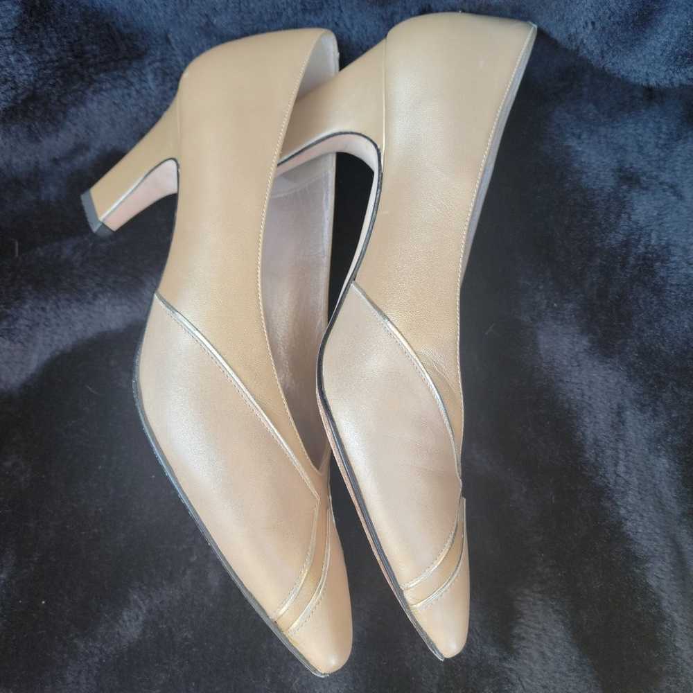 Amalfi Vintage Pumps size 5B - image 3