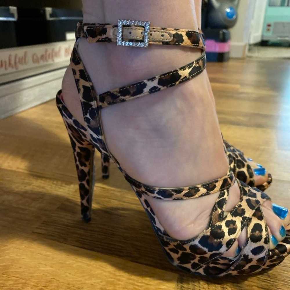 Betsey Johnson Leopard Heels 7.5 - image 6