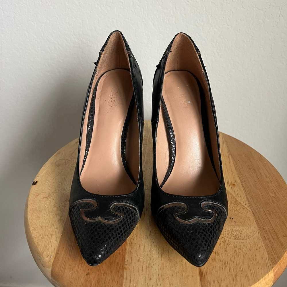 Vintage Cato Black and Gold Pumps Size 8M - image 6