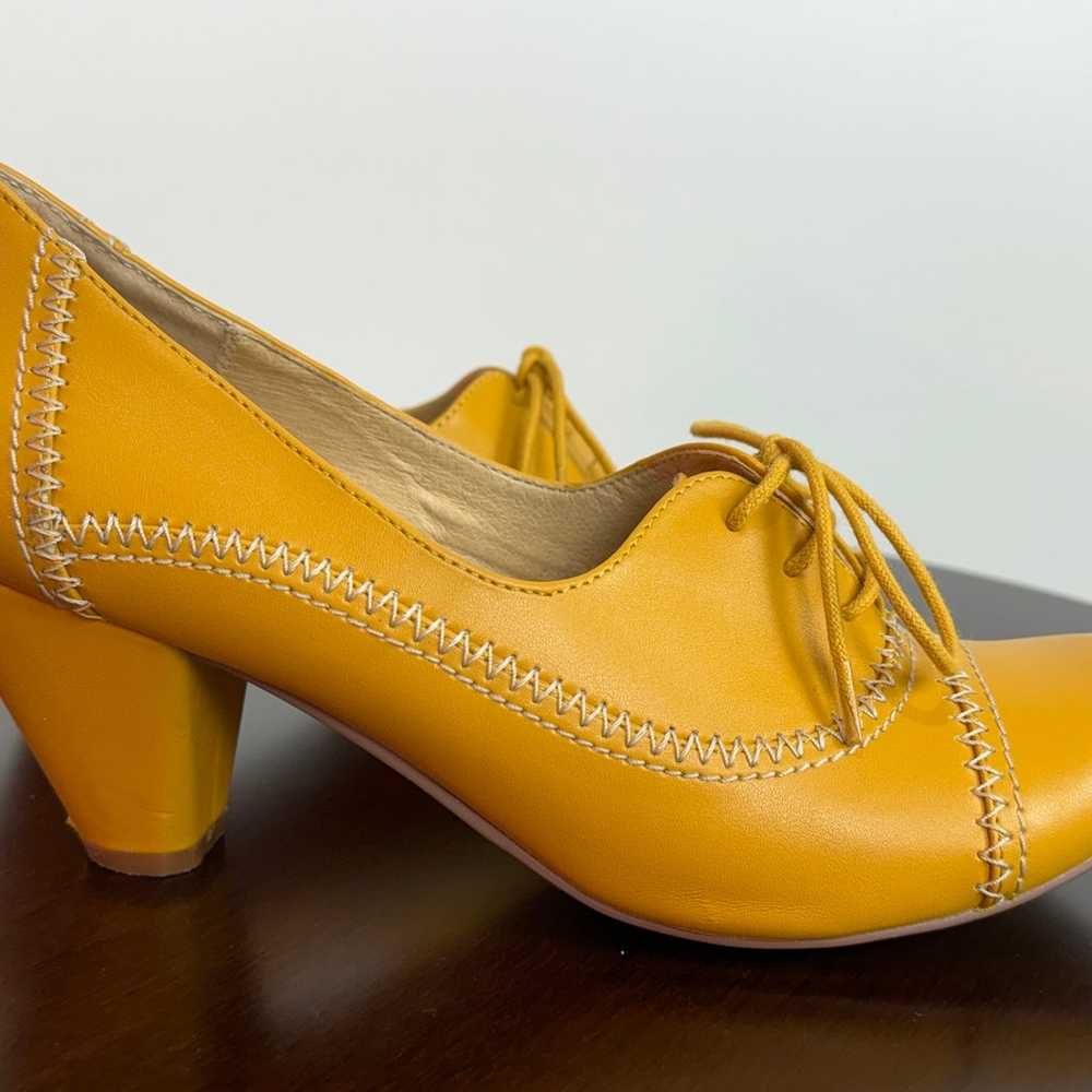 F23 - Yellow Chelsea Crew Heels - Size 40 / 9.5 - image 2