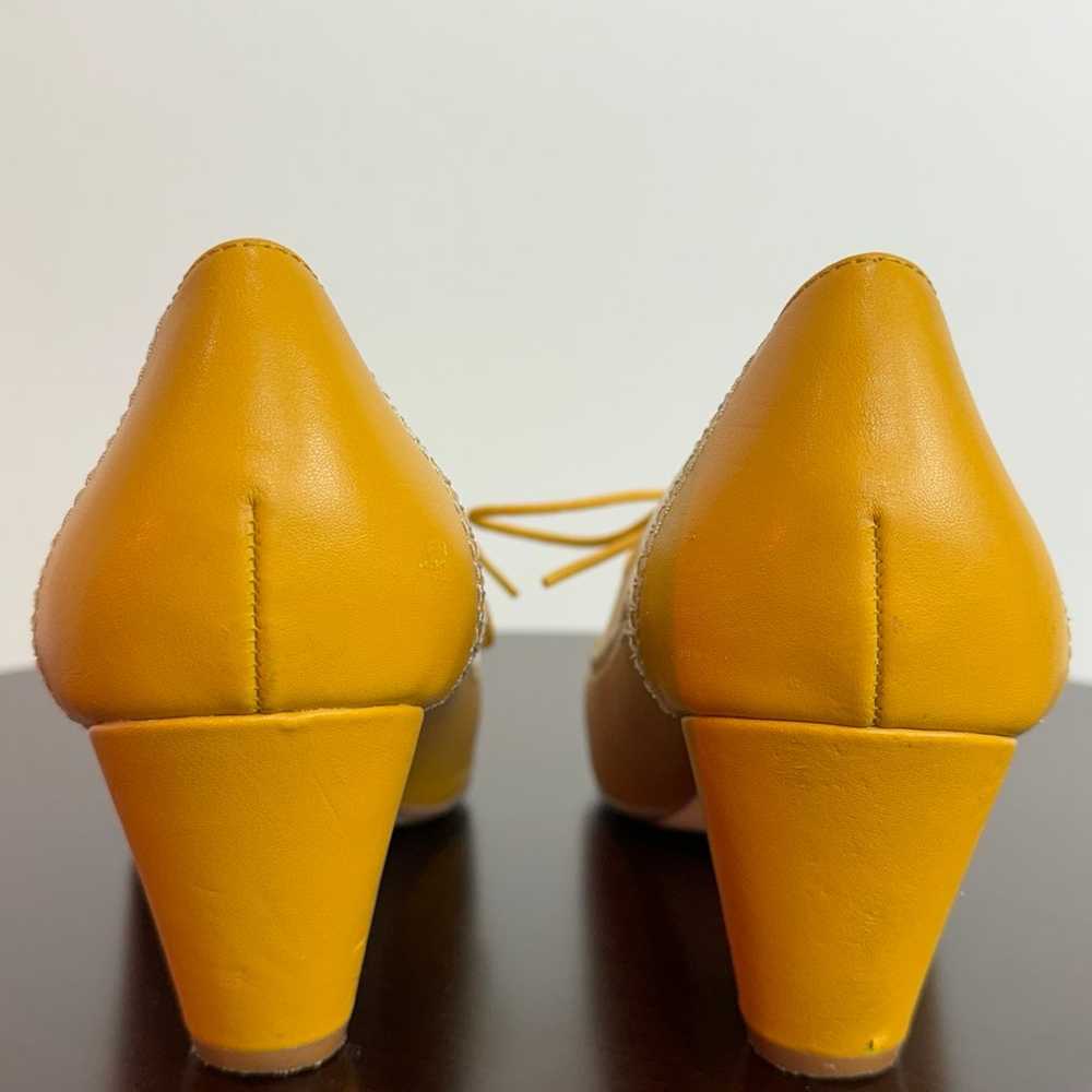 F23 - Yellow Chelsea Crew Heels - Size 40 / 9.5 - image 4