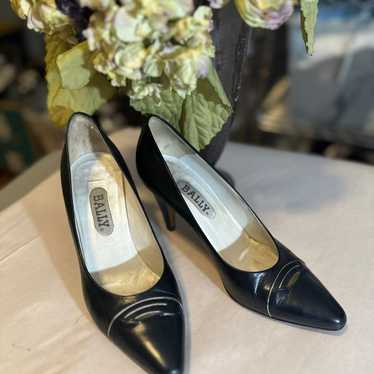 Vintage Black Bally pumps size 6.5