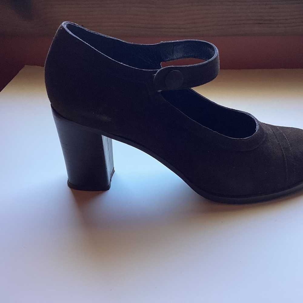 DKNY brown suede heels - image 3