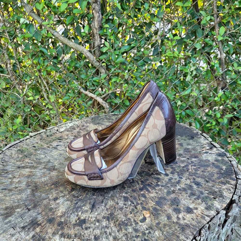 Vintage Women Signature Coach Stacked Heel Pumps … - image 7