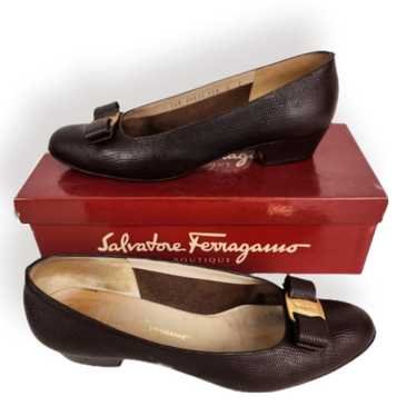 Vintage Salvatore Ferragamo 70s Vara Heels 9 - image 1