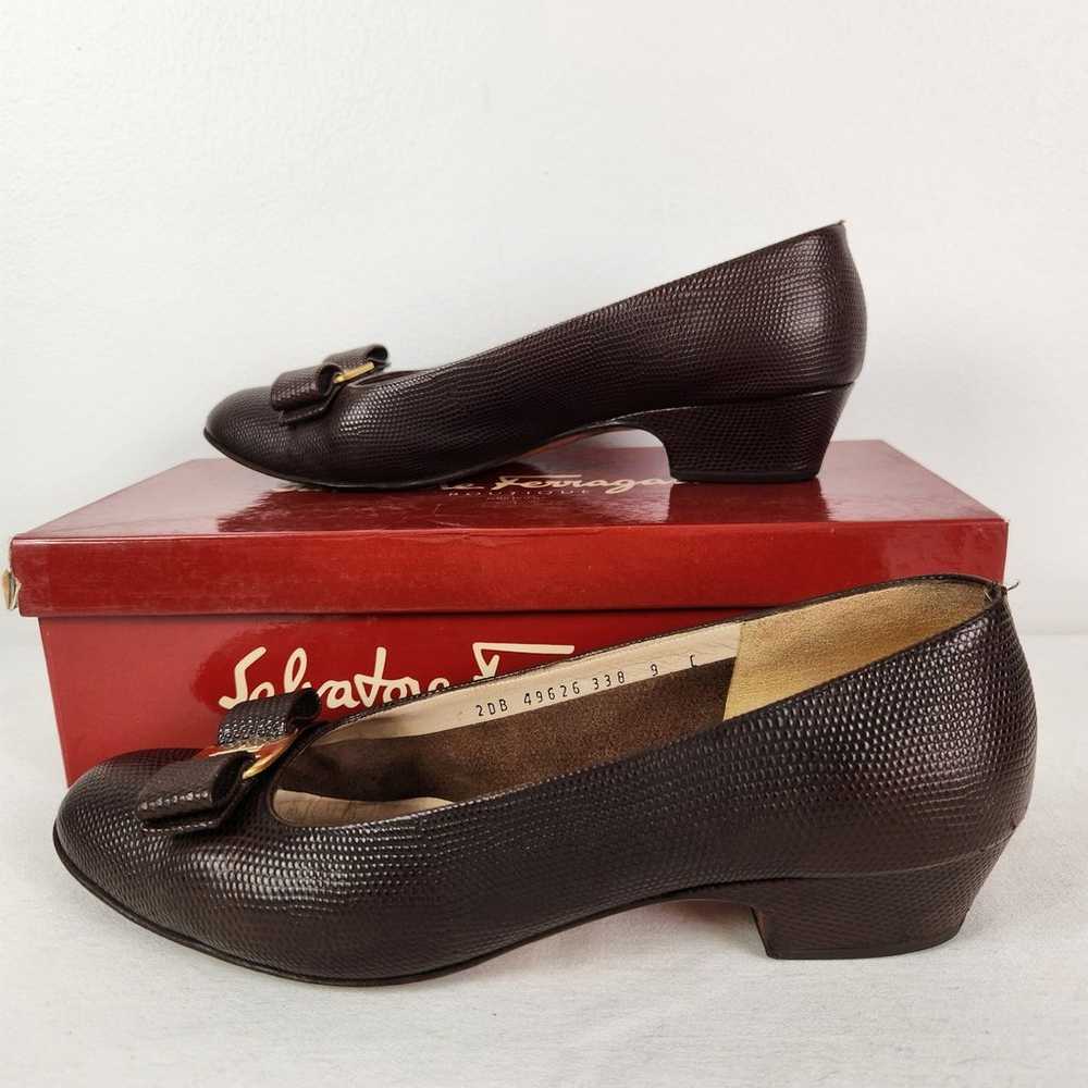 Vintage Salvatore Ferragamo 70s Vara Heels 9 - image 3