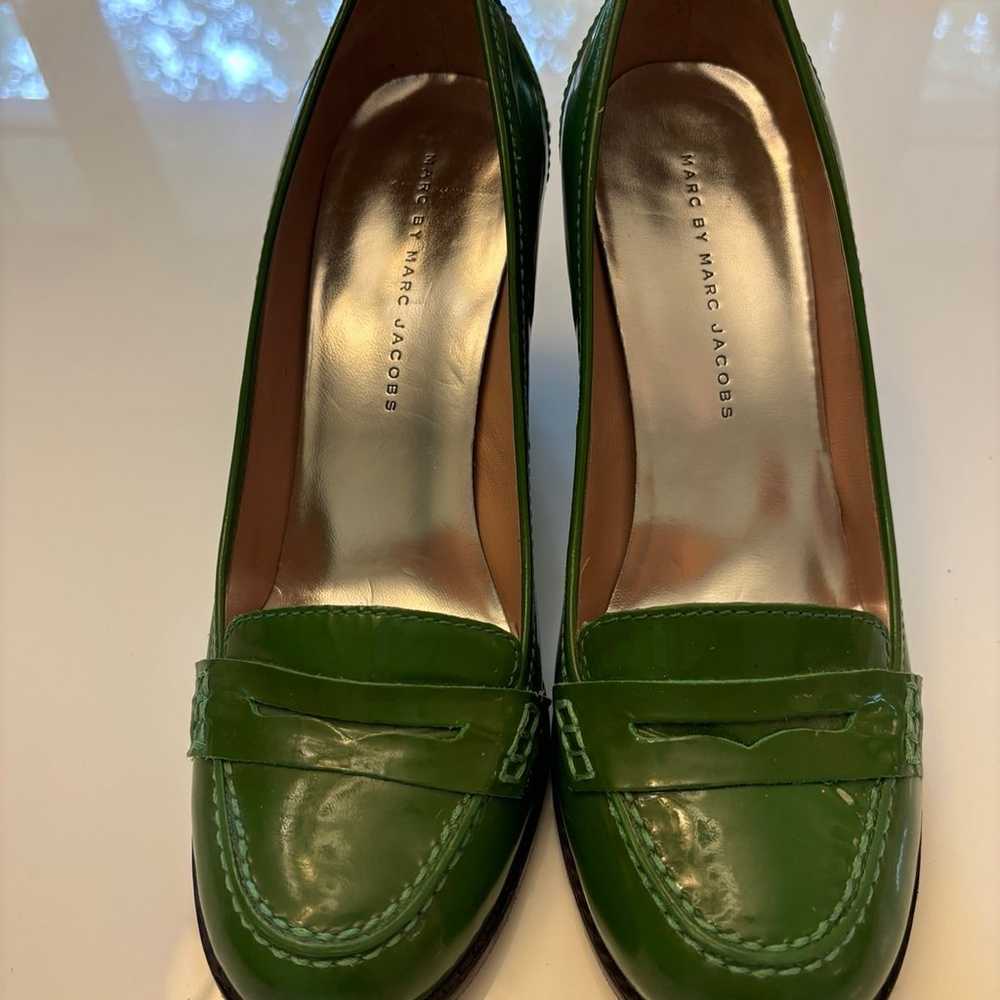 Marc Jacobs Green Patent Leather size 39 heels - image 1