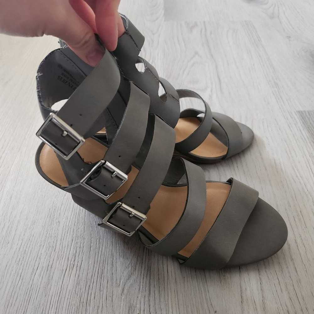 Crown Vintage Gray Buckle Wedge Heel Sandals - image 3