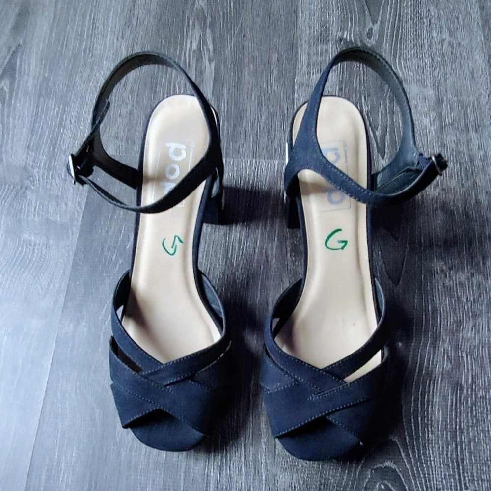 Pop garcelle heels in navy blue and white stars - image 4