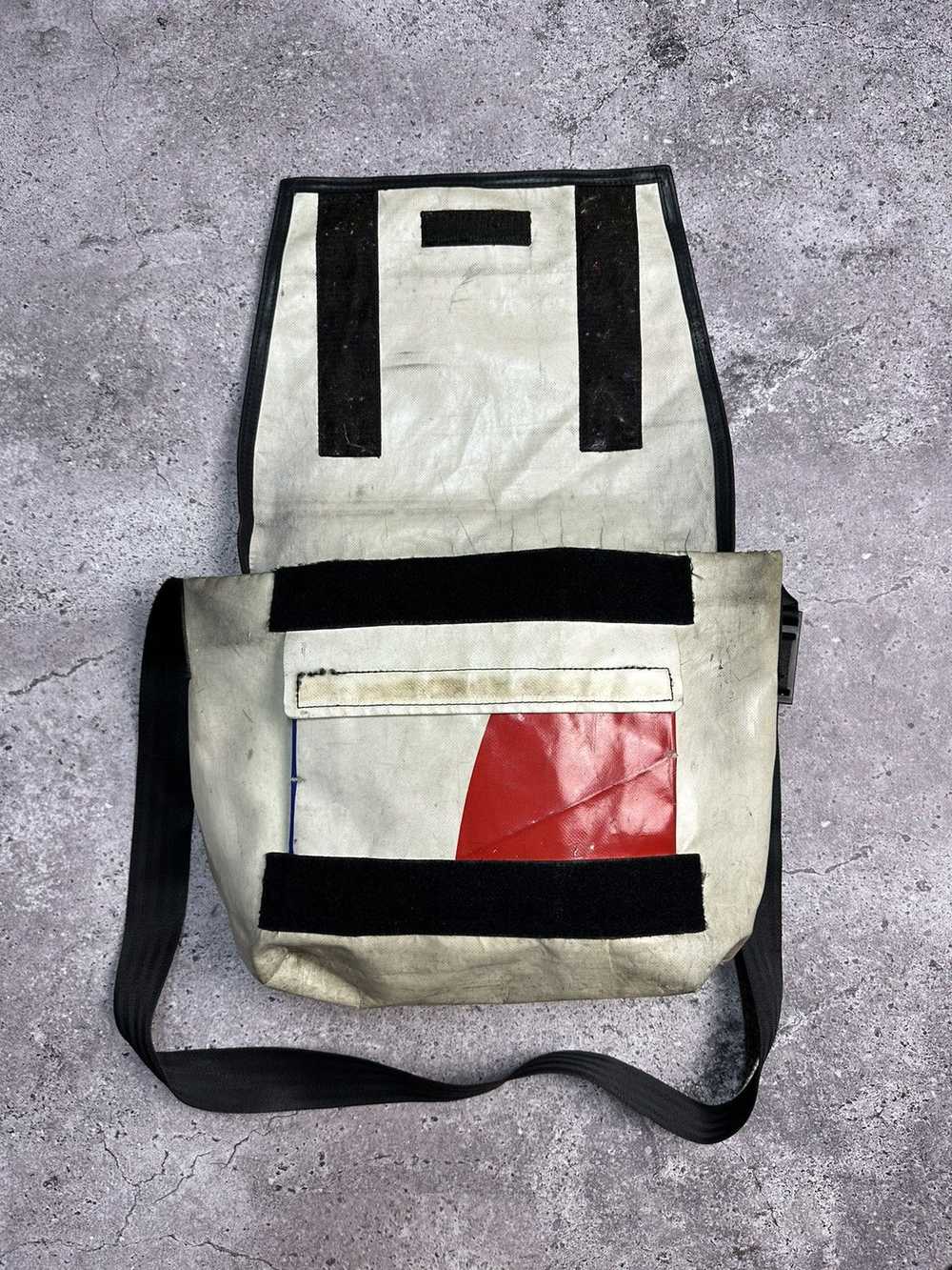 Freitag × Streetwear × Vintage VINTAGE FREITAG SH… - image 4