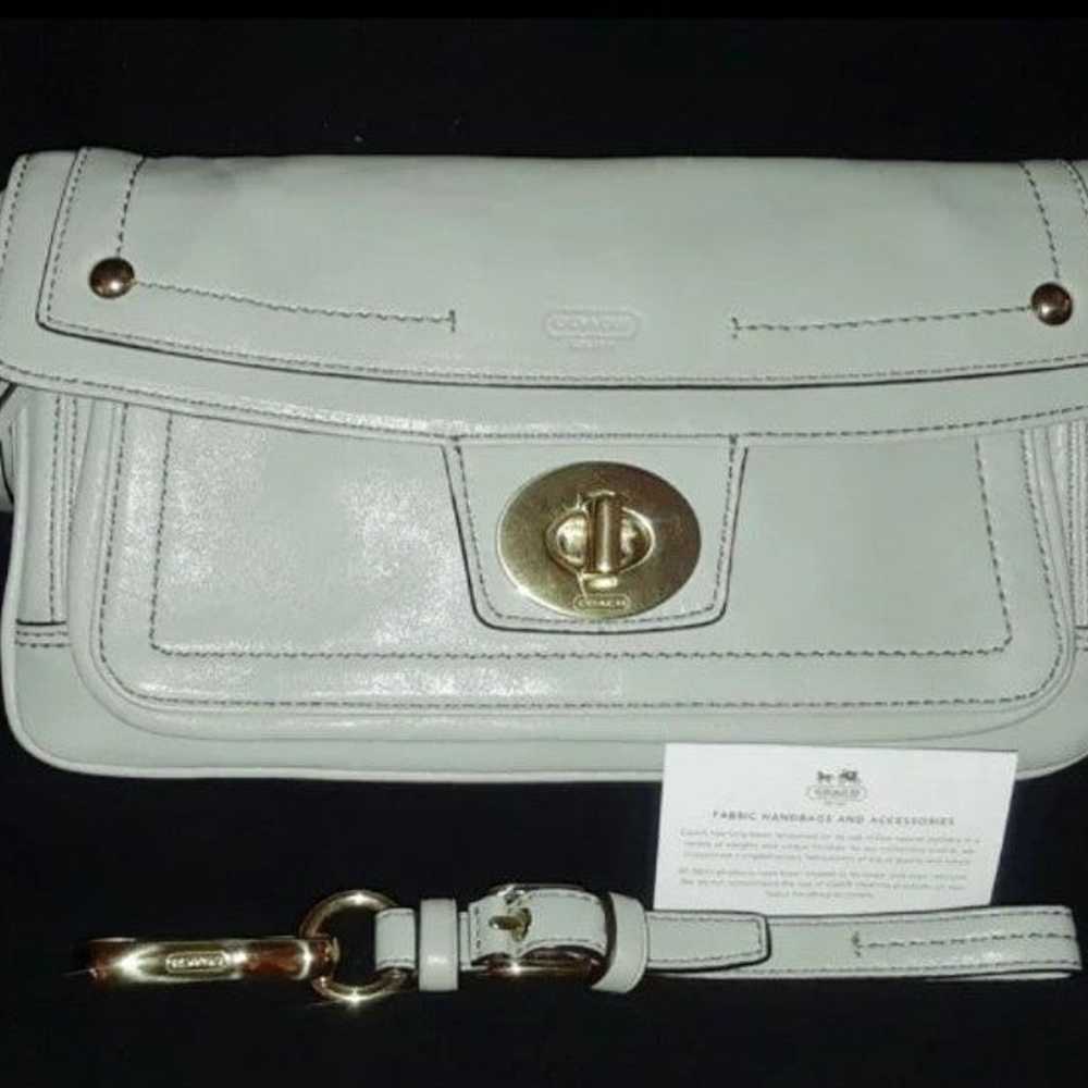 Vintage Coach Hampton Purse Turnlock FIRM - image 2