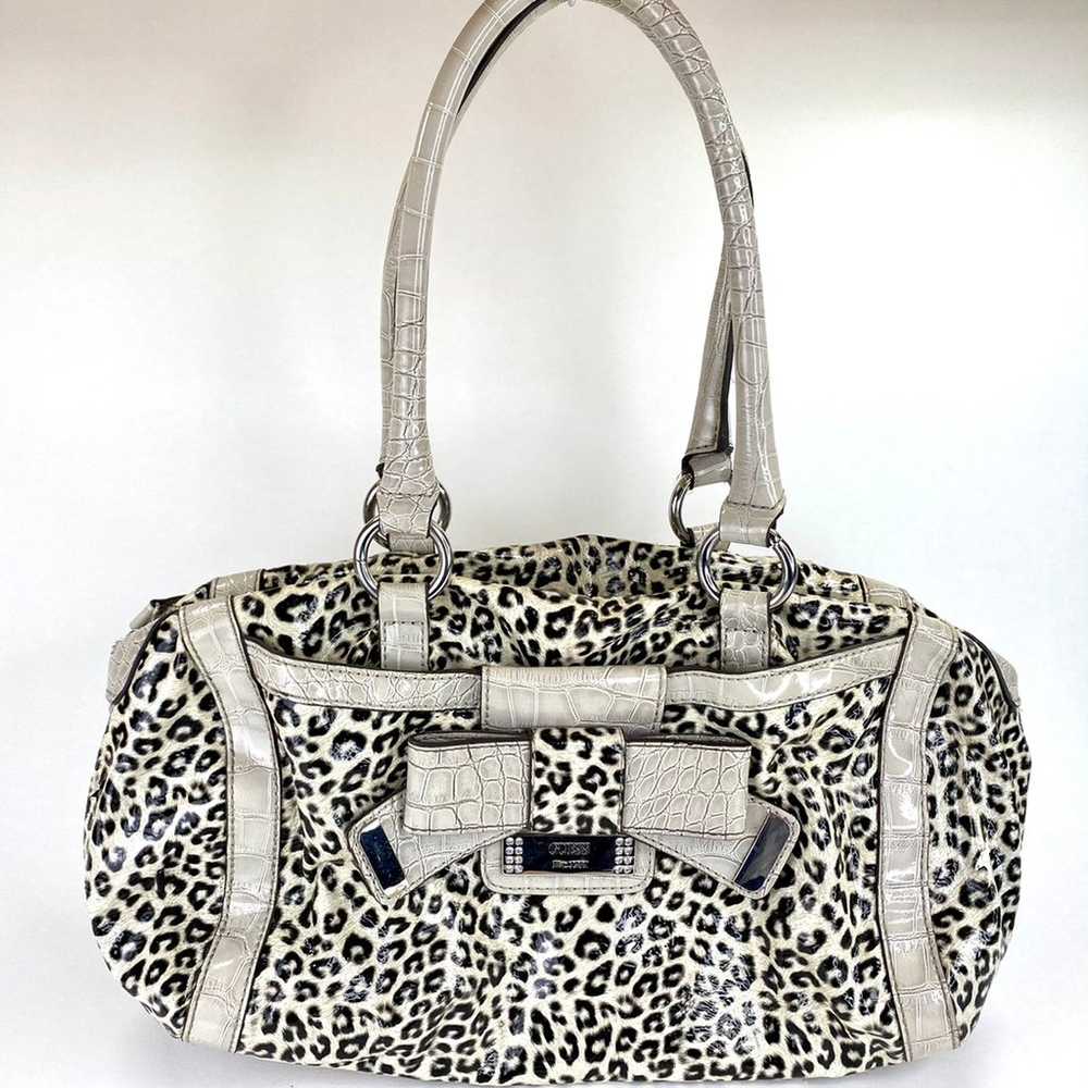 GUESS ribbon grey leopard animal print - image 2