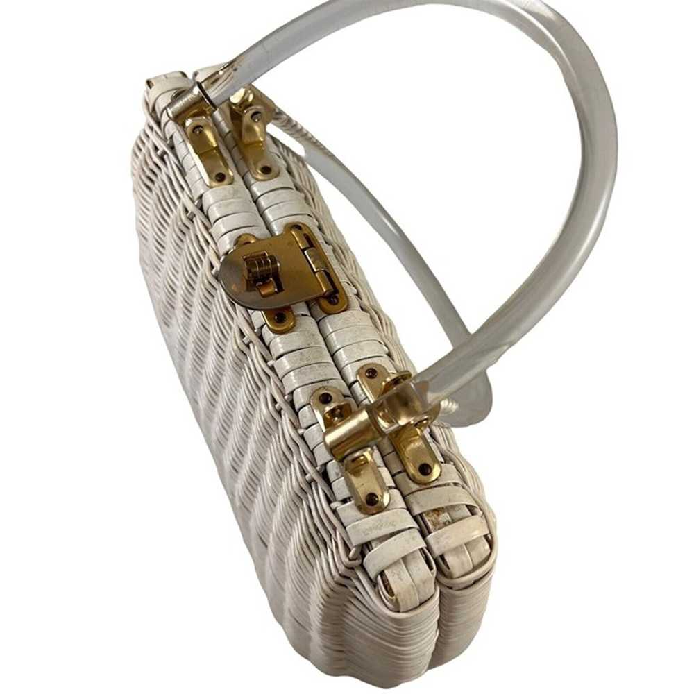 White Wicker Handbag Purse with Lucite Handles Vi… - image 3