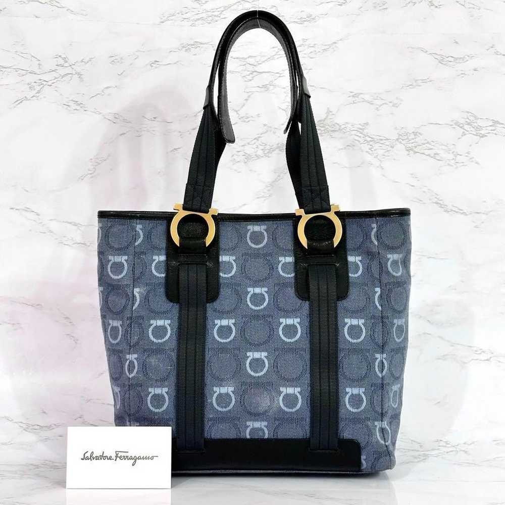 Salvatore Ferragamo Ferragamo tote bag Gancini ca… - image 2