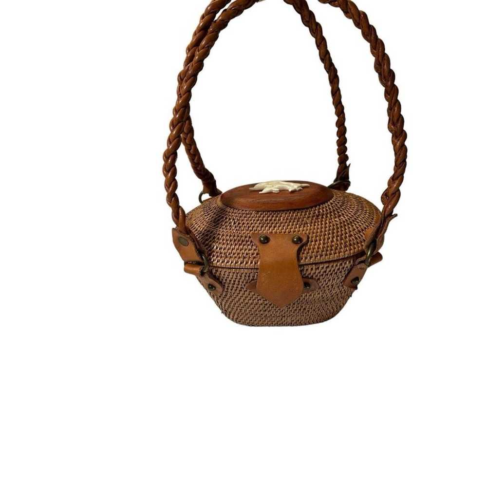 Vintage Carved Dolphin Woven BASKET PURSE Wicker … - image 3