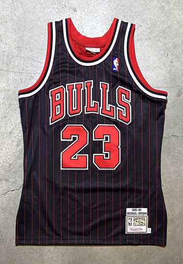 Chicago Bulls × Mitchell & Ness × NBA Mitchell & N