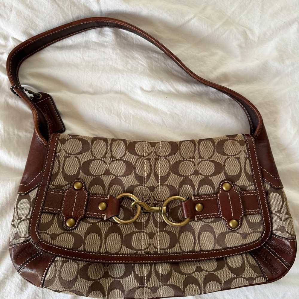 vintage coach baguette shoulder bag medium - image 1