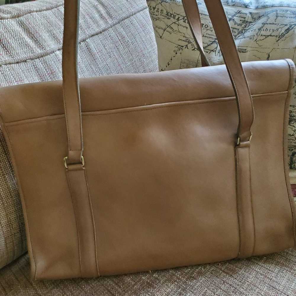 Vintage Coach NYC Envelope portfolio bag in putty - image 4