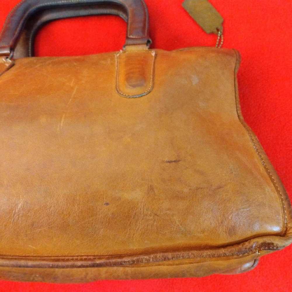 Vintage Coach Tan Leather Slim Satchel Compact Ma… - image 4