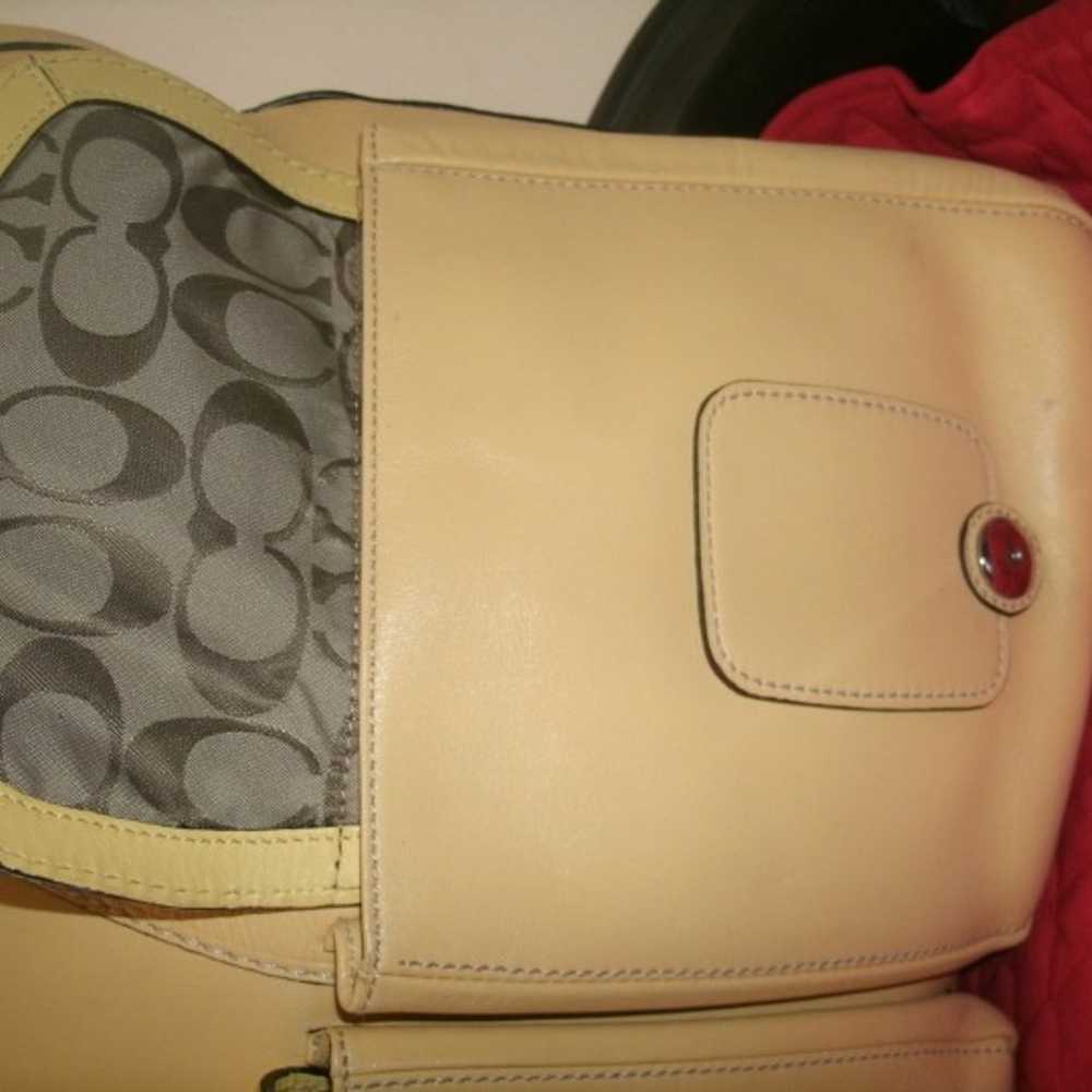 Coach Vntg Bleecker EXLarge Yellow Bag! - image 8