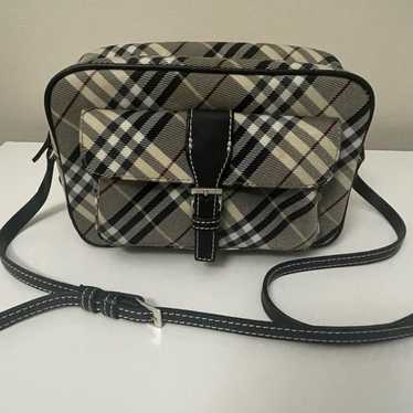 Burberry sling bag